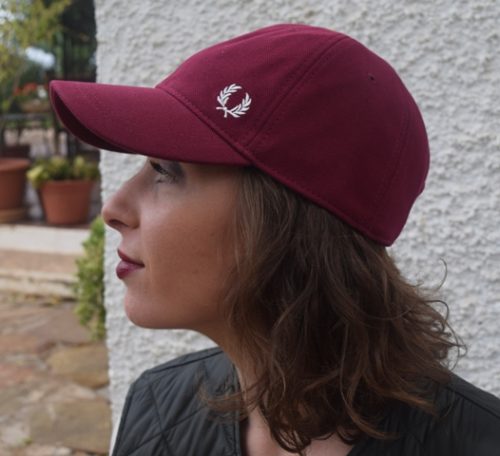 Gorra-Fred-Perry-granate
